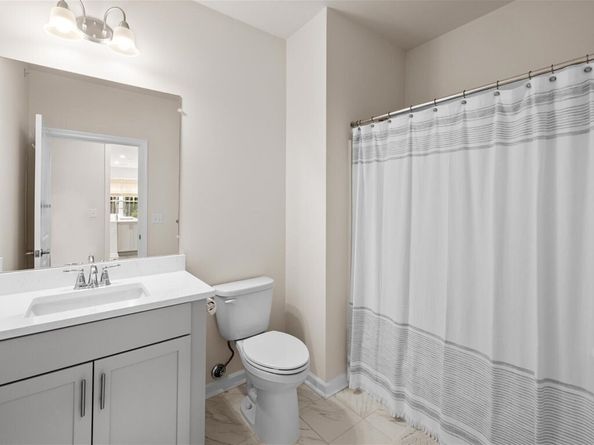 2 Winslow Lane 406, Grafton MA 01536