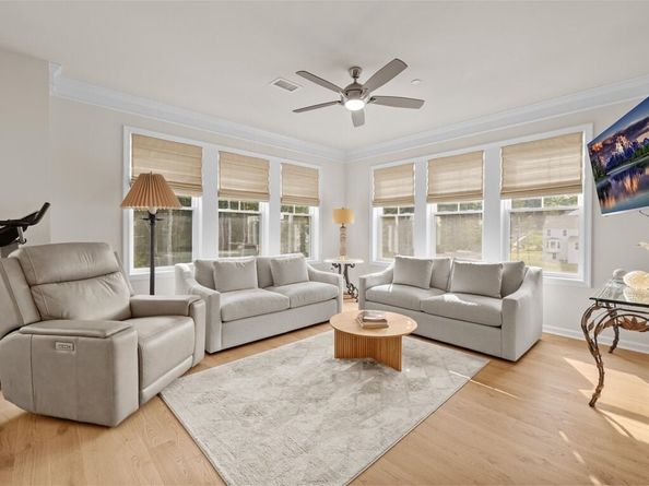 2 Winslow Lane 406, Grafton MA 01536