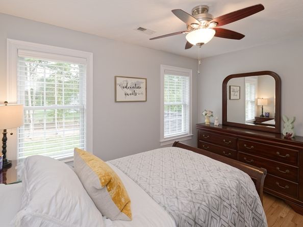 192 Rebecca Rd, Northbridge MA 01588