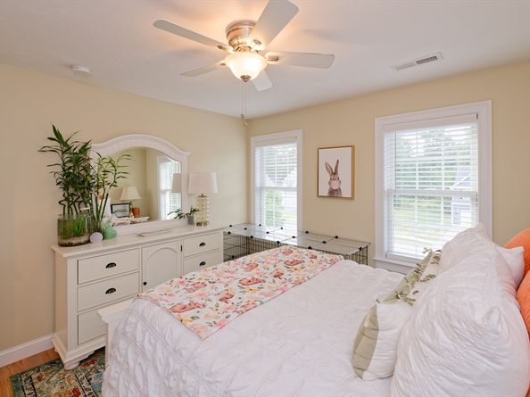 192 Rebecca Rd, Northbridge MA 01588