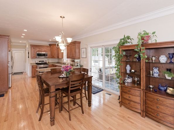 192 Rebecca Rd, Northbridge MA 01588