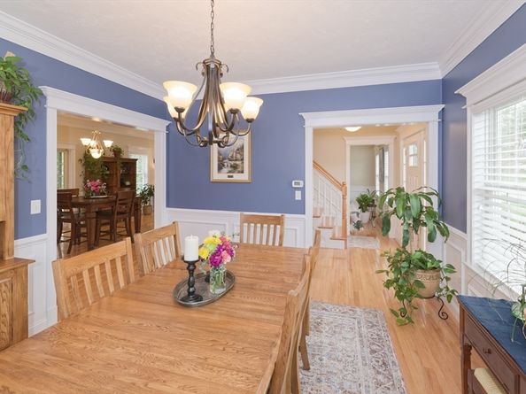 192 Rebecca Rd, Northbridge MA 01588