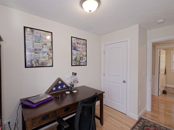 192 Rebecca Rd, Northbridge MA 01588