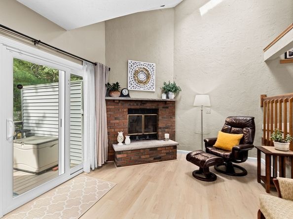 1012 Pleasant St 31, Weymouth MA 02189