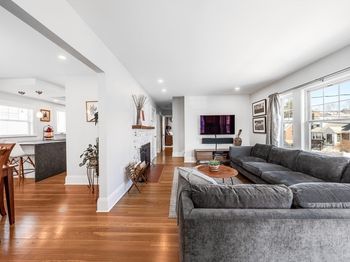 6 Hovey Street