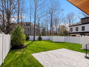 226 Auburn St 226, Newton MA 02466