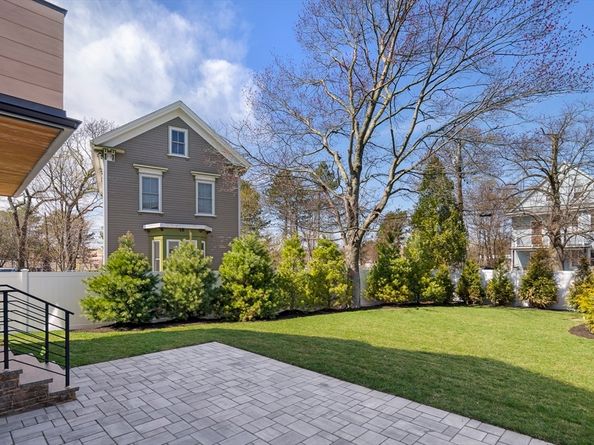 226 Auburn St 226, Newton MA 02466