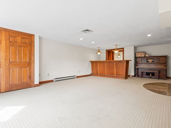 14 Frost Ln, Sudbury MA 01776