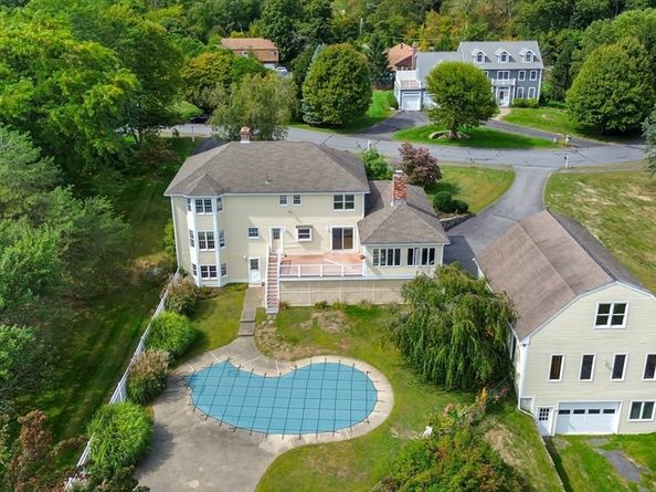 14 Frost Ln, Sudbury MA 01776