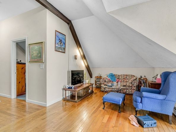 2 Brookline St, Webster MA 01570