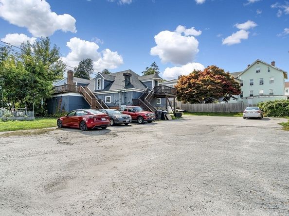 2 Brookline St, Webster MA 01570