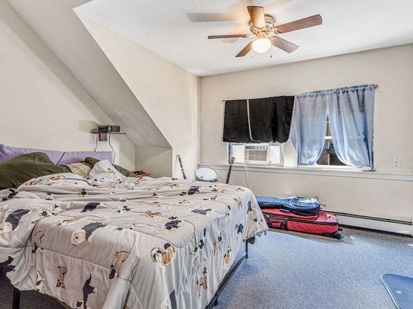 2 Brookline St, Webster MA 01570