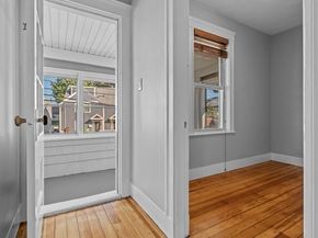 253 Sycamore St 253, Watertown MA 02472