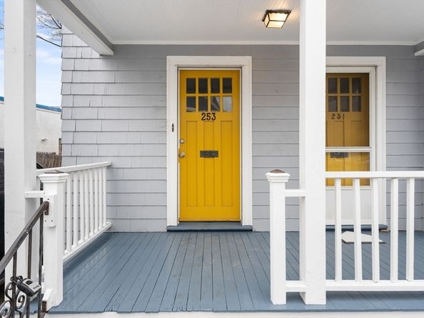 253 Sycamore St 253, Watertown MA 02472