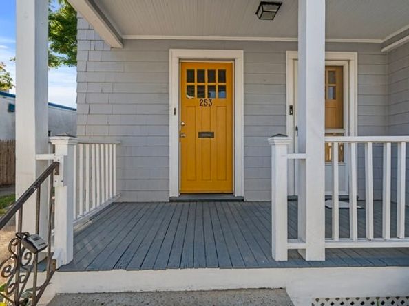 253 Sycamore St 253, Watertown MA 02472