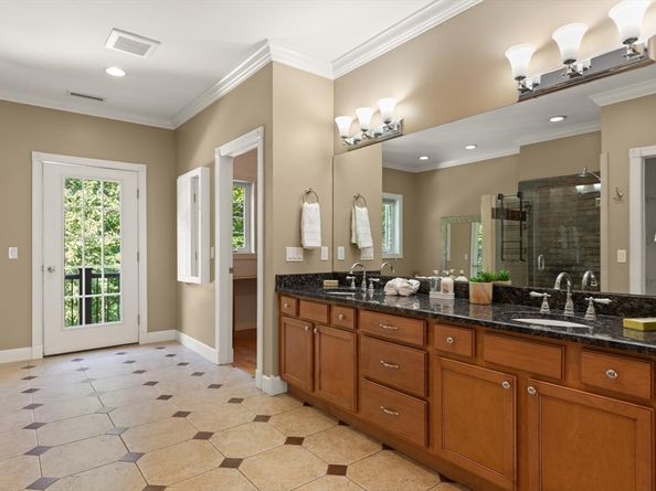 2 Bridle Path, Lynnfield MA 01940
