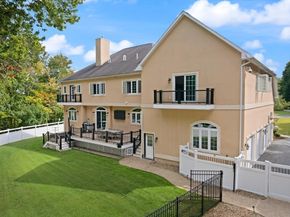 2 Bridle Path, Lynnfield MA 01940