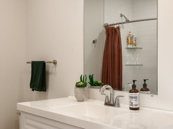 11 Elbridge 11, Marblehead MA 01945