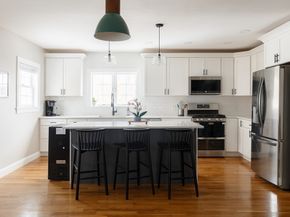 11 Elbridge 11, Marblehead MA 01945