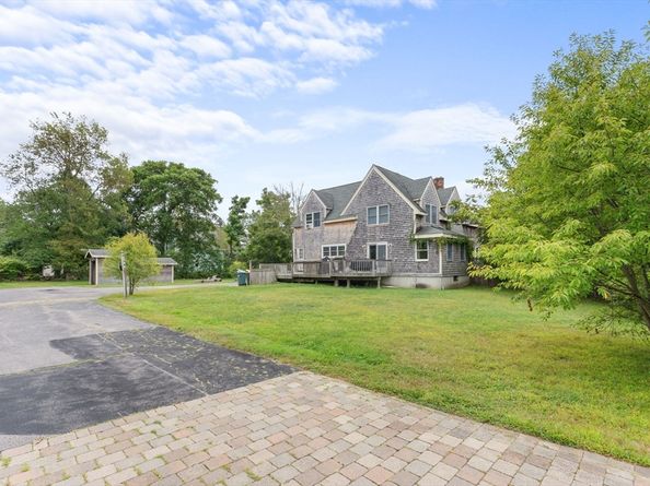 896 Plymouth St, Abington MA 02351