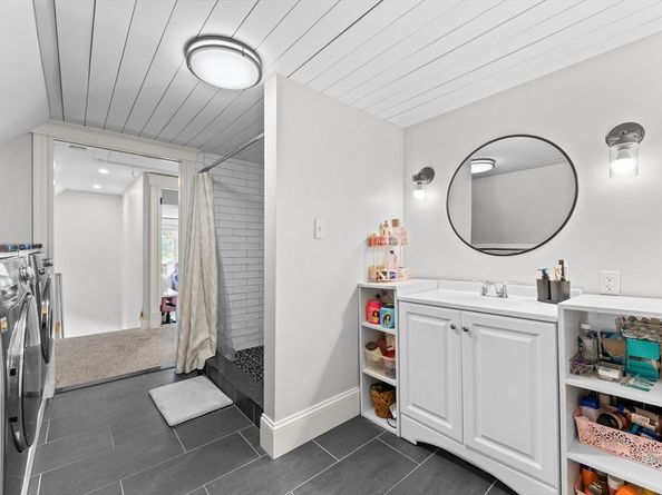 896 Plymouth St, Abington MA 02351
