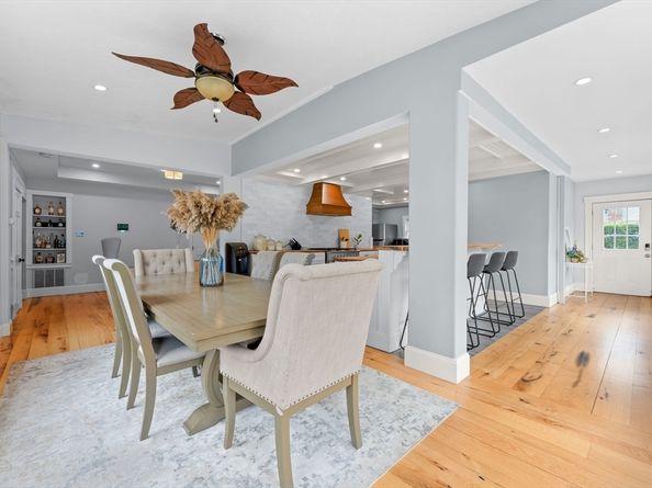 896 Plymouth St, Abington MA 02351