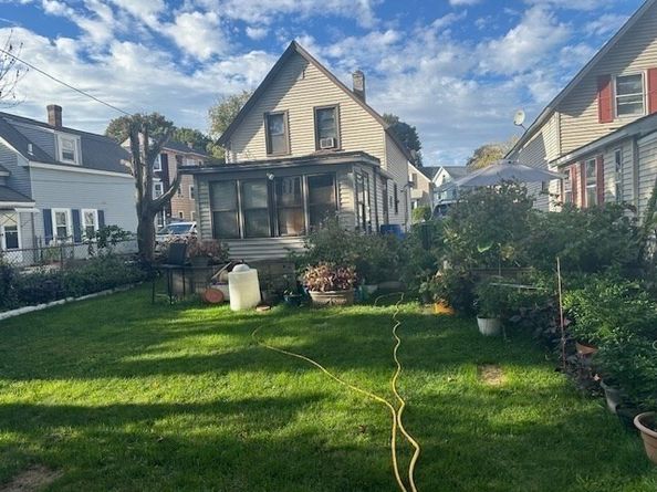 24 Litchfield St, Worcester MA 01603