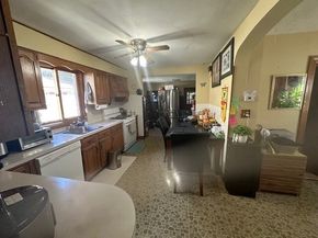 24 Litchfield St, Worcester MA 01603