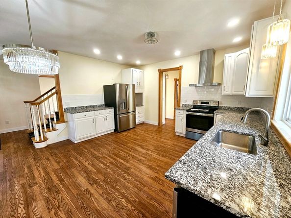 33 Lakeside Dr, Shrewsbury MA 01545