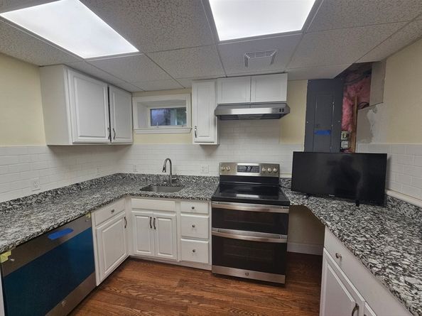 33 Lakeside Dr, Shrewsbury MA 01545