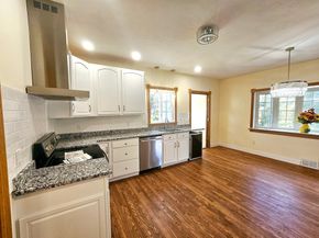 33 Lakeside Dr, Shrewsbury MA 01545
