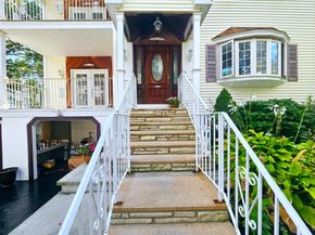 33 Lakeside Dr, Shrewsbury MA 01545