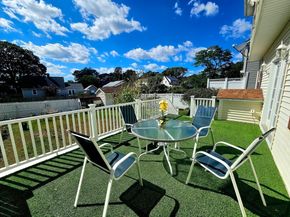 33 Lakeside Dr, Shrewsbury MA 01545