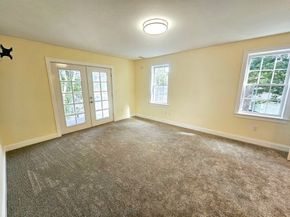 33 Lakeside Dr, Shrewsbury MA 01545