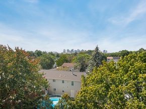 106 Moore 5, Boston MA 02128