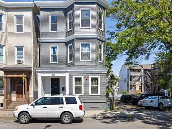 220 Bremen Street