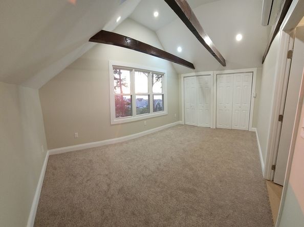 41 Pecksuot Rd, Weymouth MA 02191