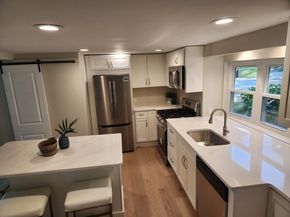41 Pecksuot Rd, Weymouth MA 02191