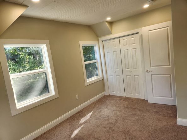 41 Pecksuot Rd, Weymouth MA 02191