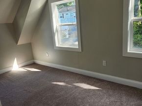 41 Pecksuot Rd, Weymouth MA 02191