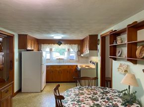 55 Border Rd, Holbrook MA 02343