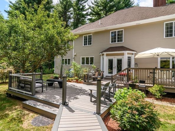 40 Grand Hill Dr, Dover MA 02030