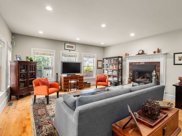 24 Sachem St, Boston MA 02120