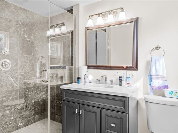 136 Bramblebush Rd, Stoughton MA 02072