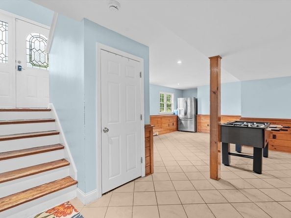 136 Bramblebush Rd, Stoughton MA 02072