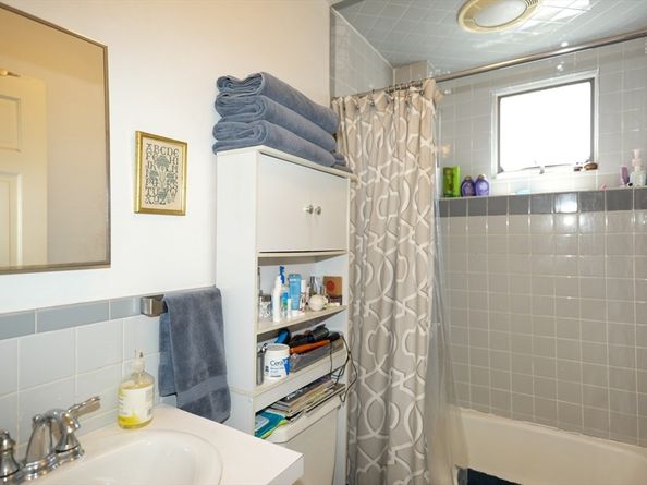 5 Marlboro St, Belmont MA 02478