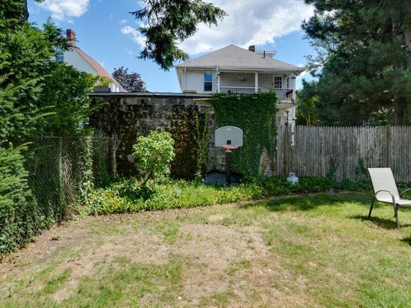 5 Marlboro St, Belmont MA 02478