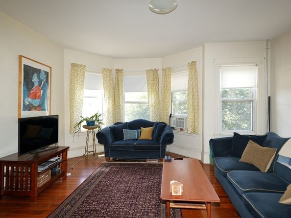 5 Marlboro St, Belmont MA 02478