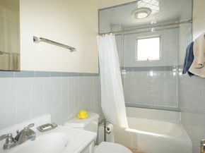 5 Marlboro St, Belmont MA 02478