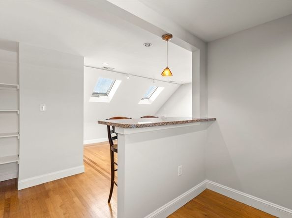 52 Metropolitan Ave 3, Boston MA 02131